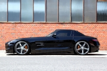  Mercedes-Benz SLS   